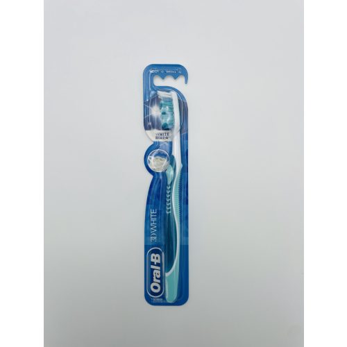 Oral-B fogkefe 3D White White Medium